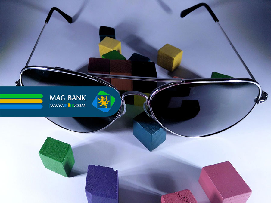 عینک طبی با عدسی ضد انعکاس