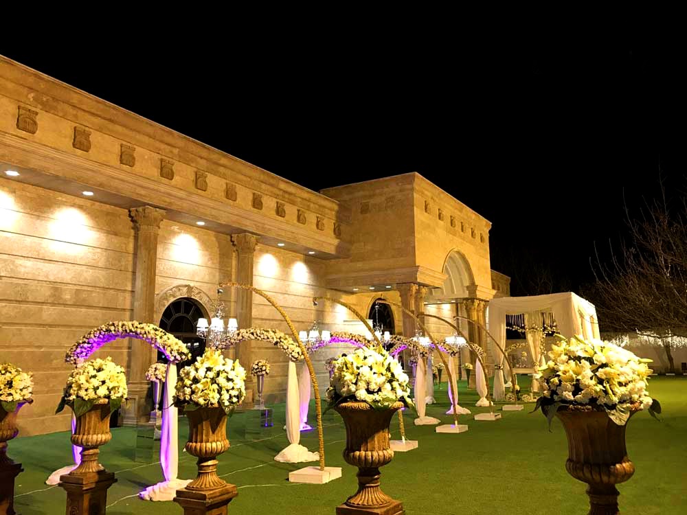 باغ تالار خلیج فارس دارای فضایی زیبا و دلنشین جهت برگزاری مراسمات