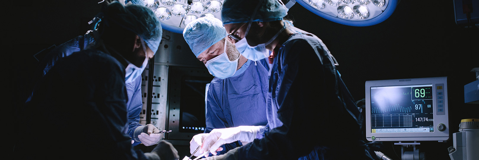 دکتر عباس برزگر