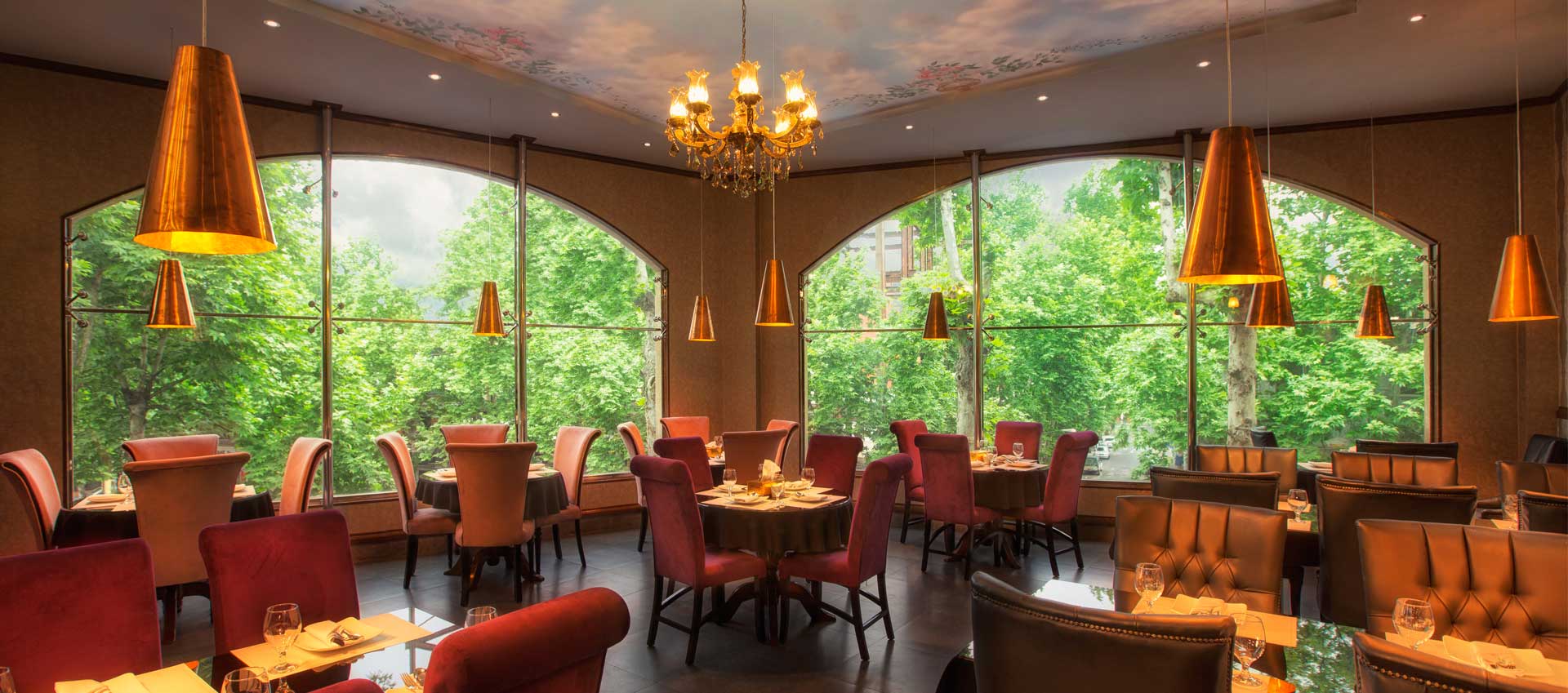 تالار و رستوران قصر شهرکرد