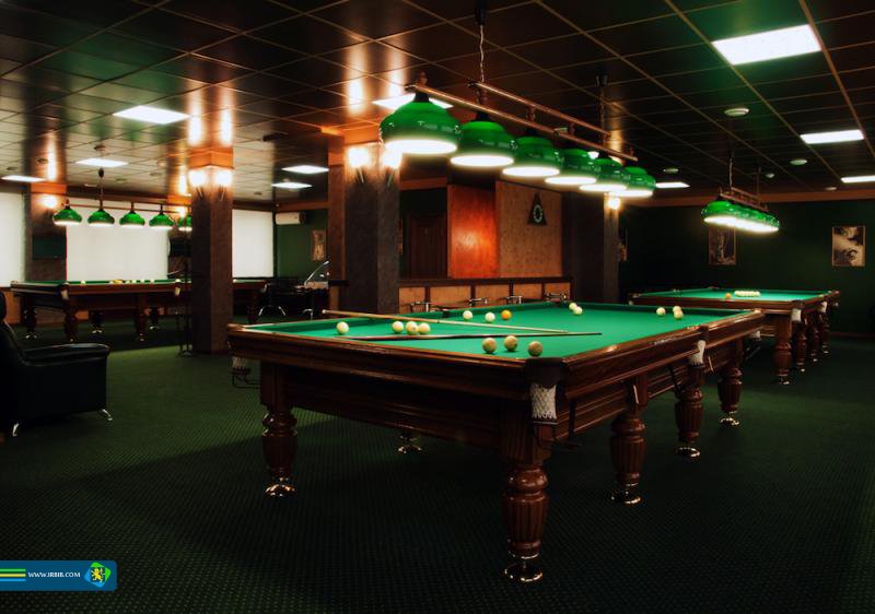 باشگاه بیلیارد مشکی